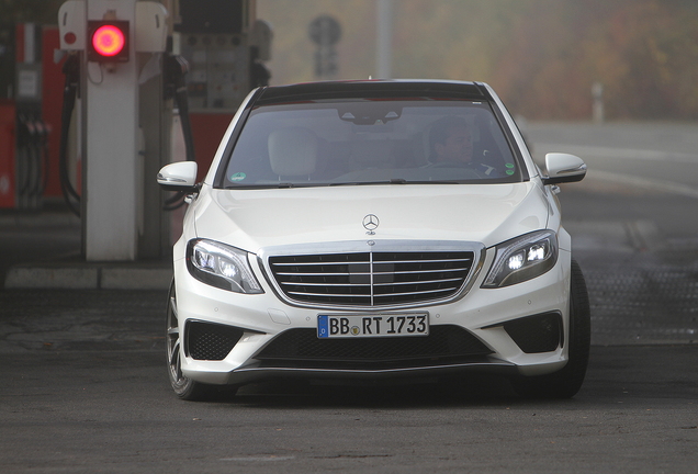 Mercedes-Benz S 63 AMG V222