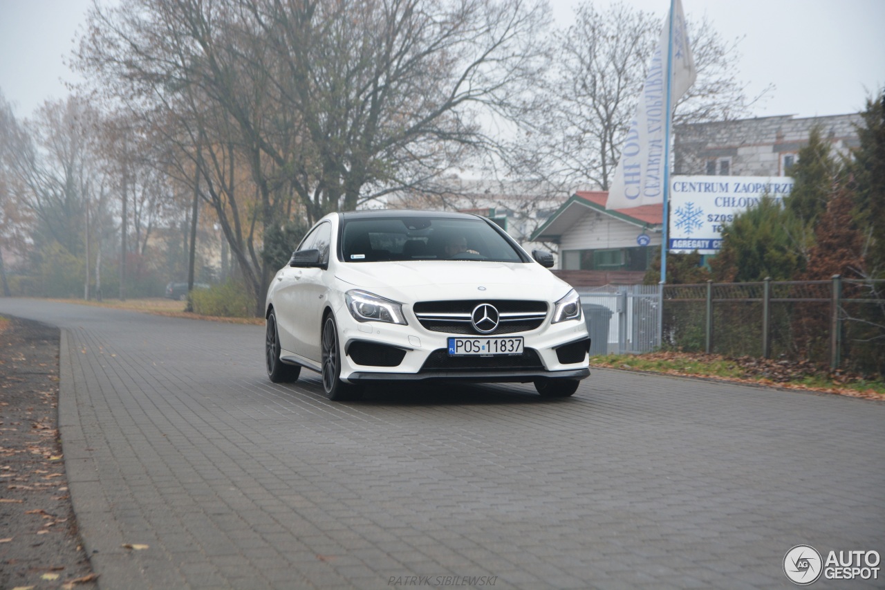 Mercedes-Benz CLA 45 AMG C117