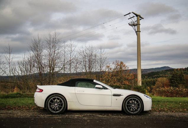 Aston Martin V8 Vantage Roadster