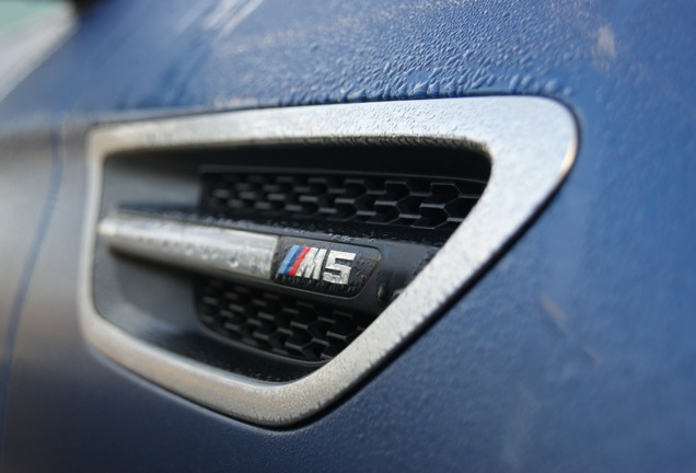 BMW M5 F10 2011