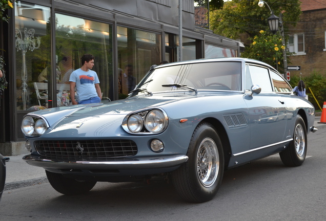 Ferrari 330 GT 2+2 Series I