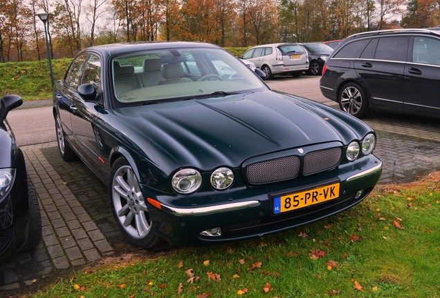 Jaguar XJR