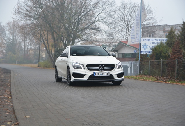 Mercedes-Benz CLA 45 AMG C117