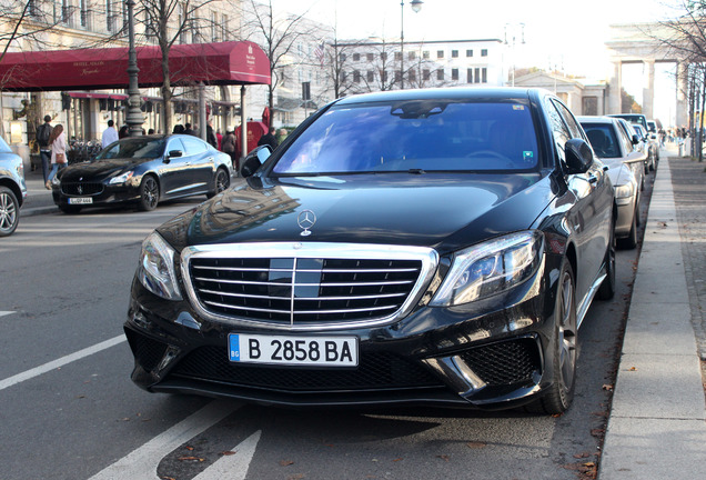 Mercedes-Benz S 63 AMG V222