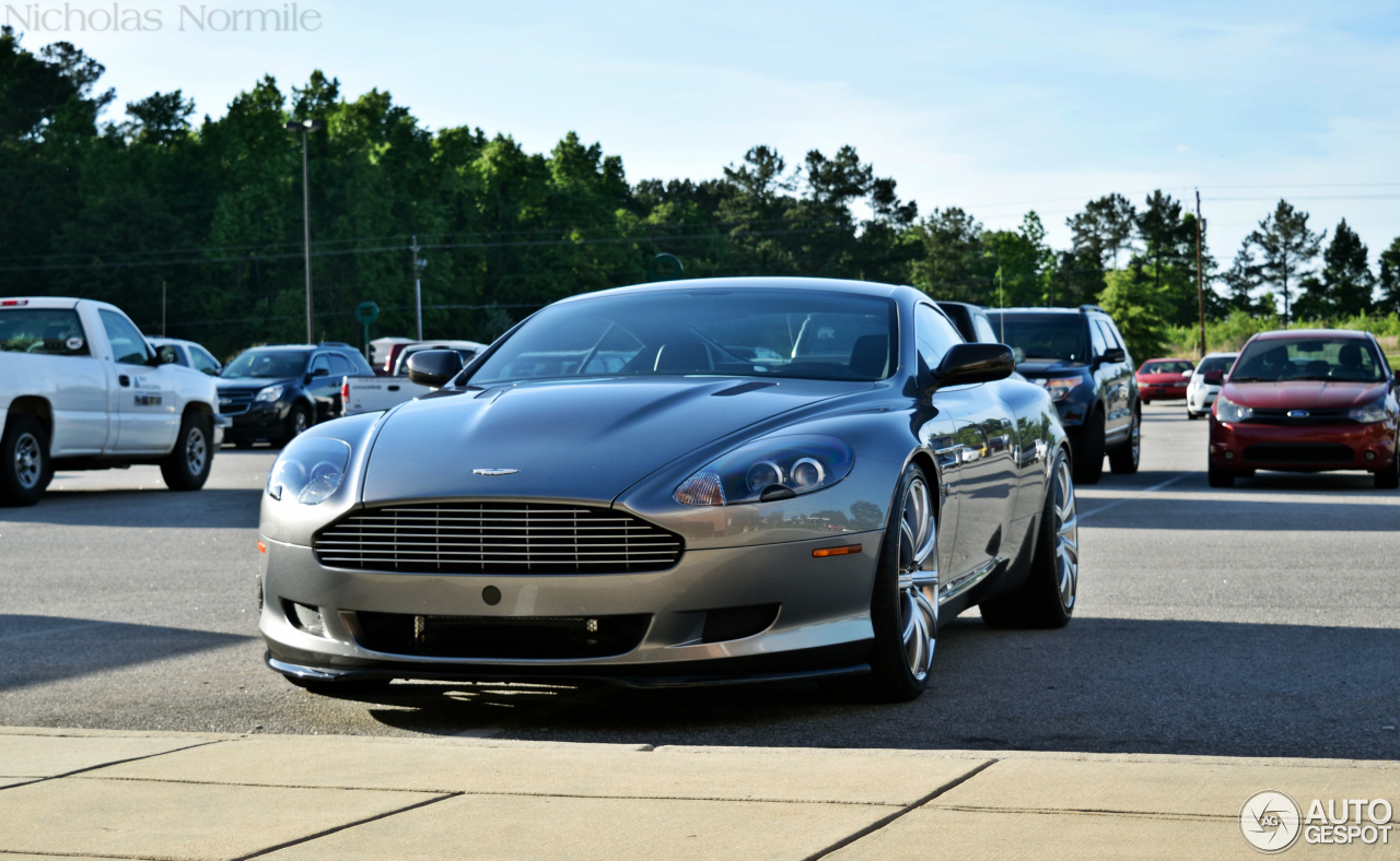 Aston Martin DB9