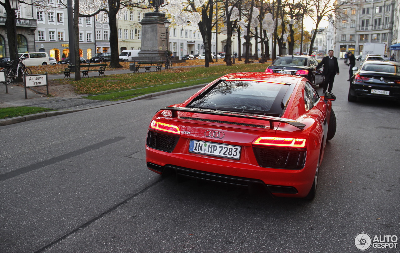 Audi R8 V10 Plus 2015