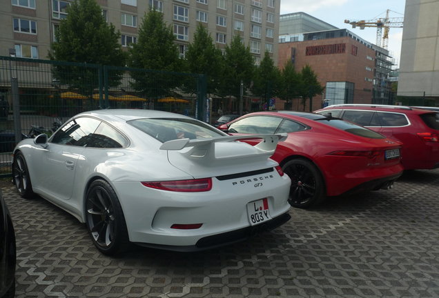 Jaguar F-TYPE S Coupé