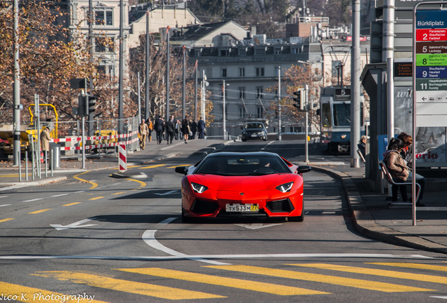 Lamborghini Aventador LP700-4