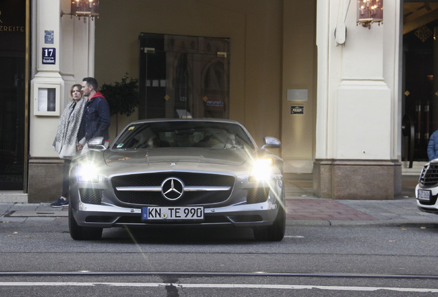 Mercedes-Benz SLS AMG