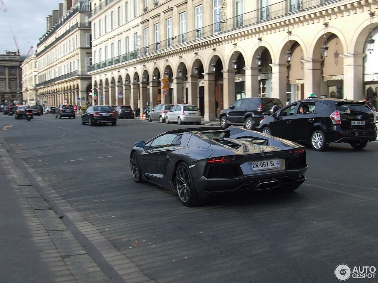 Lamborghini Aventador LP700-4 Roadster