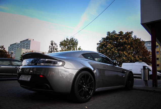 Aston Martin V12 Vantage S