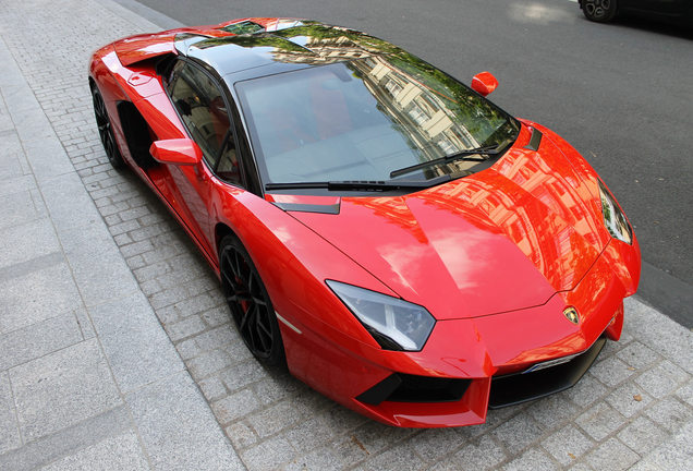 Lamborghini Aventador LP700-4 Roadster