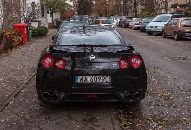 Nissan GT-R