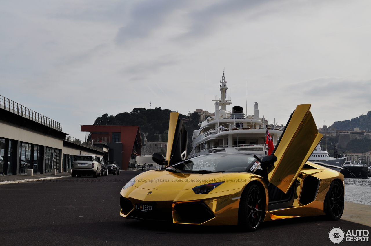 Lamborghini Aventador LP700-4 Roadster