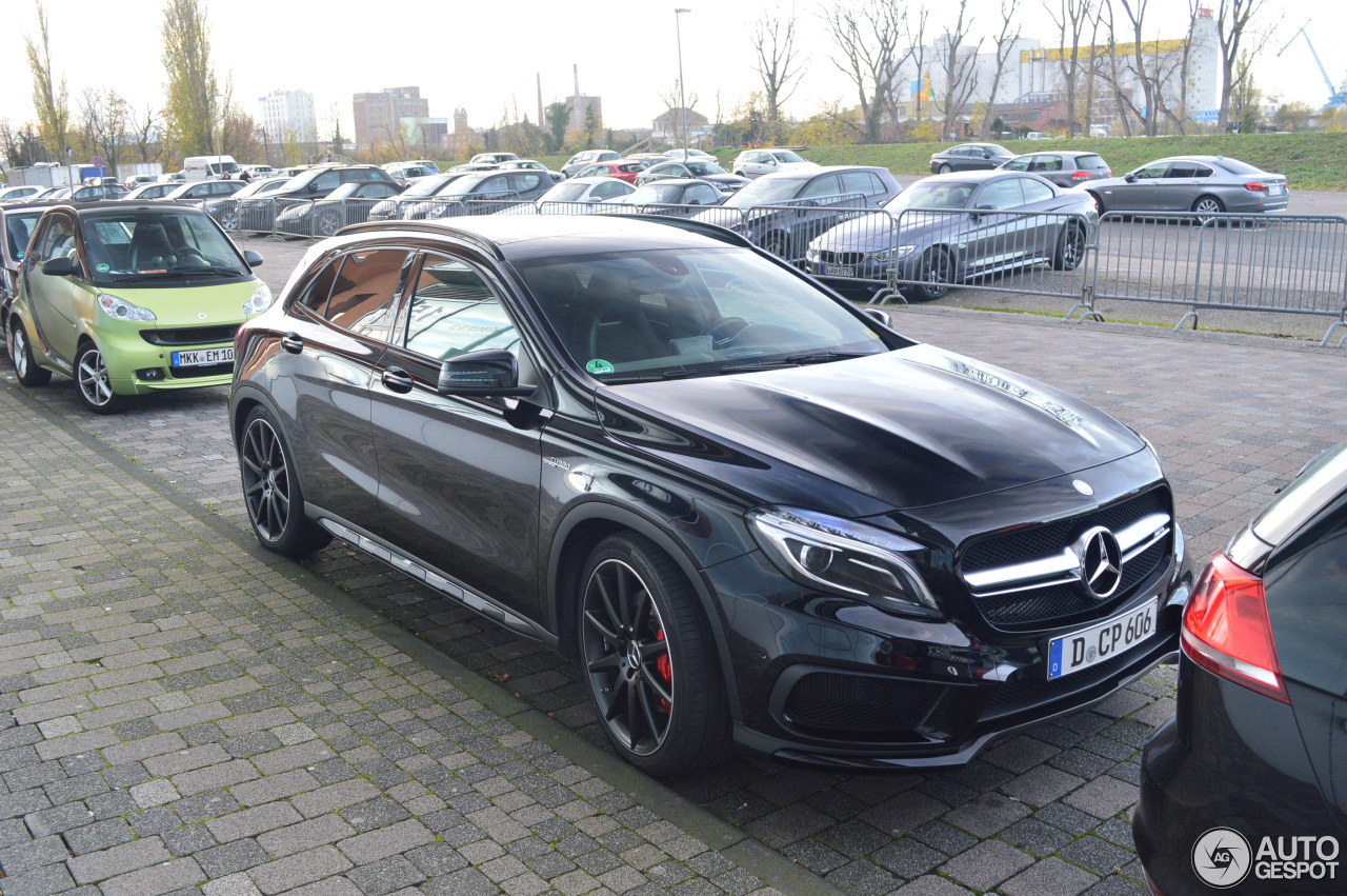 Mercedes-Benz GLA 45 AMG X156