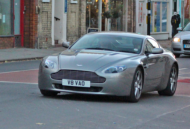 Aston Martin V8 Vantage