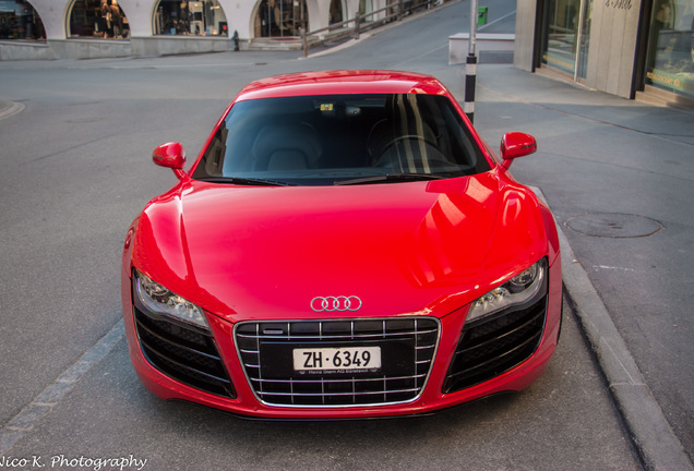 Audi R8 V10