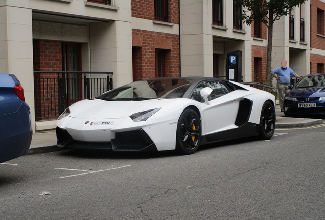 Lamborghini Aventador LP700-4