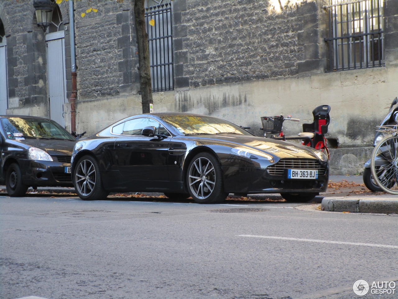 Aston Martin V8 Vantage