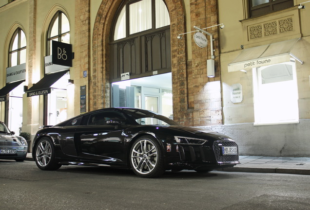 Audi R8 V10 Plus 2015