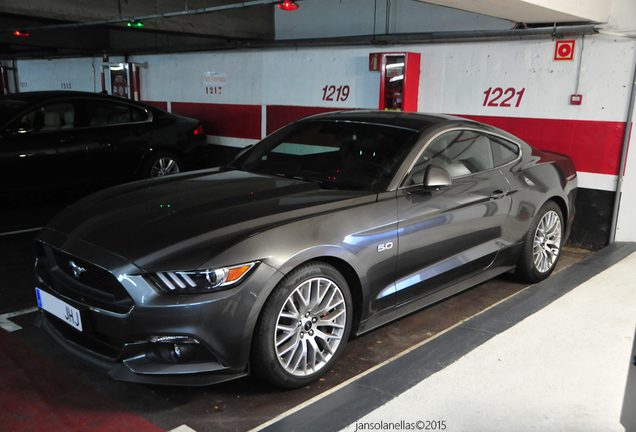 Ford Mustang GT 2015