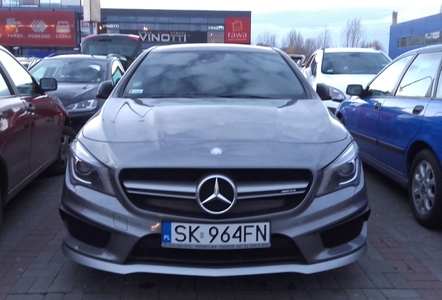 Mercedes-Benz CLA 45 AMG C117