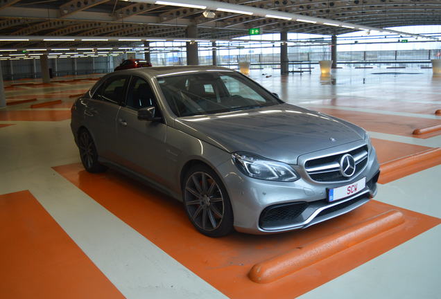 Mercedes-Benz E 63 AMG S W212