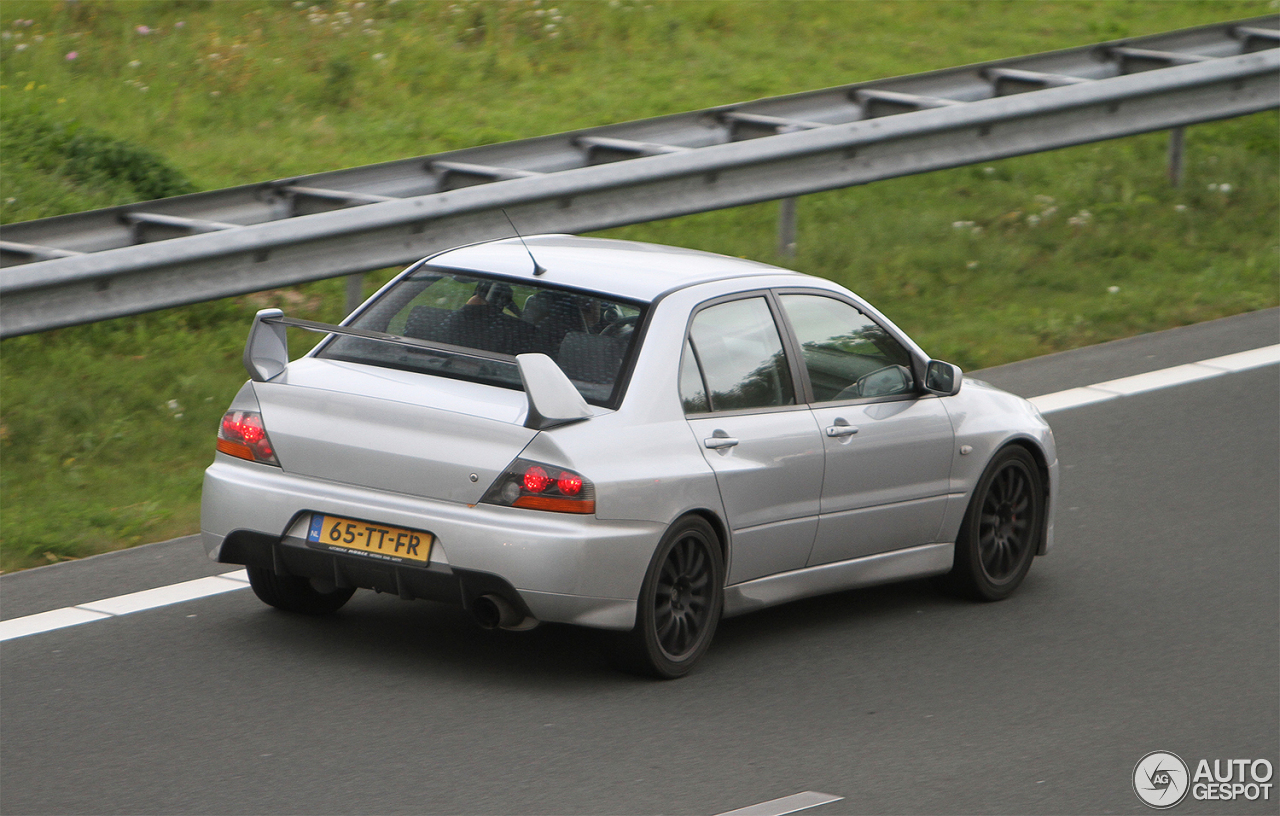 Mitsubishi Lancer Evolution IX