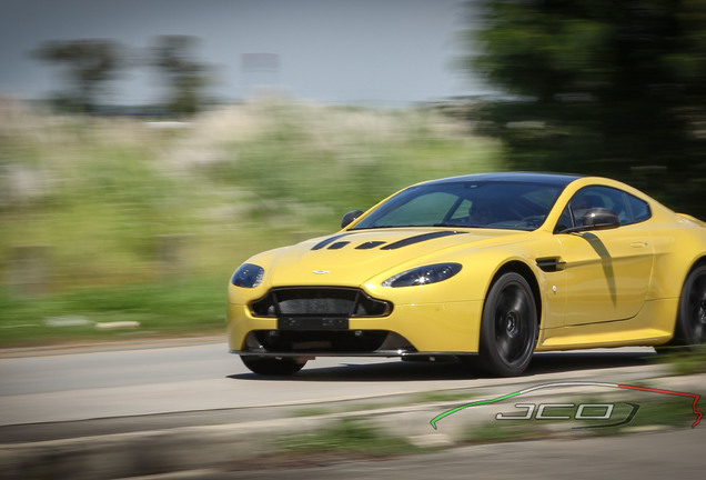 Aston Martin V12 Vantage S