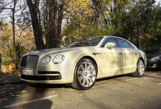 Bentley Flying Spur V8