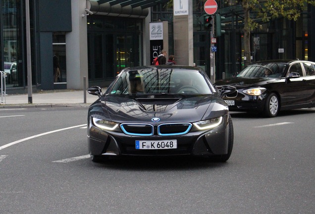 BMW i8