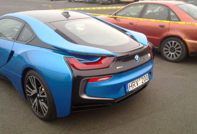 BMW i8