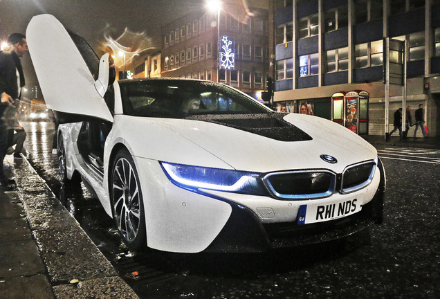 BMW i8