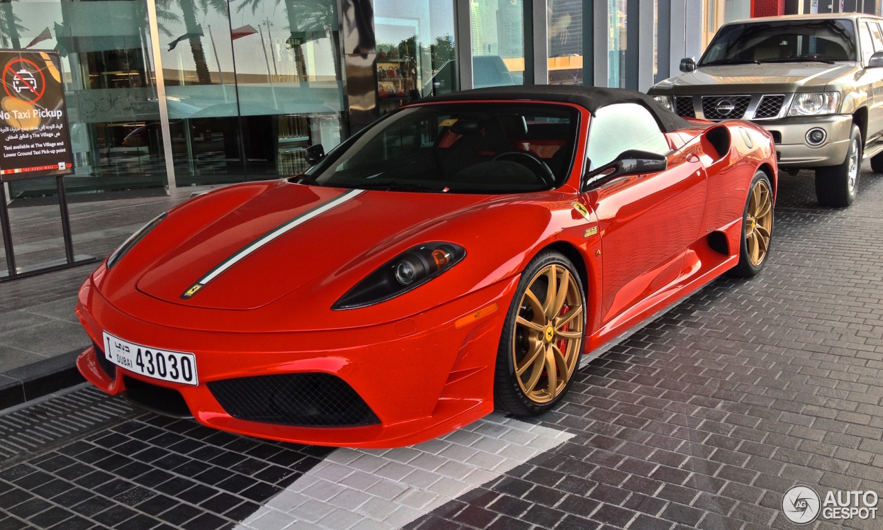 Ferrari Scuderia Spider 16M