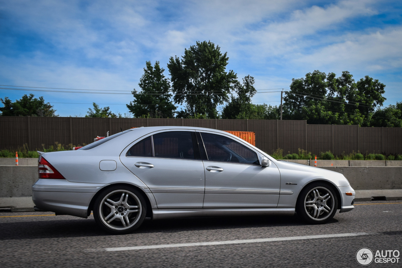 Mercedes-Benz C 55 AMG