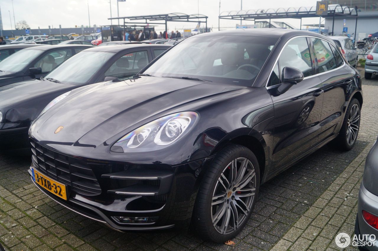 Porsche 95B Macan Turbo