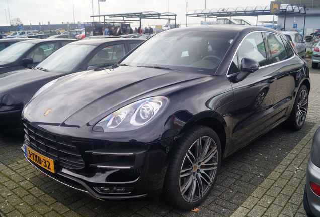 Porsche 95B Macan Turbo