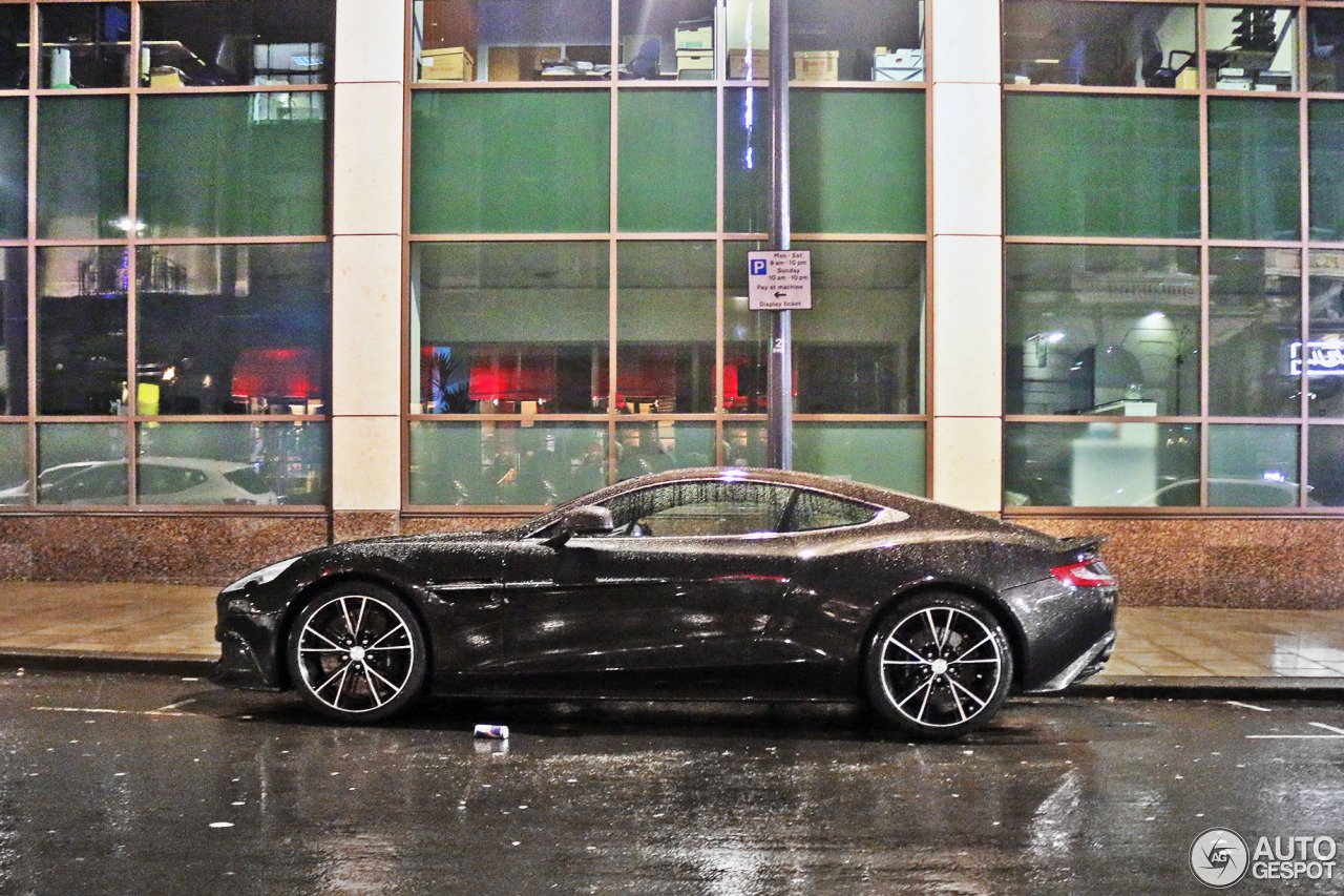 Aston Martin Vanquish 2013