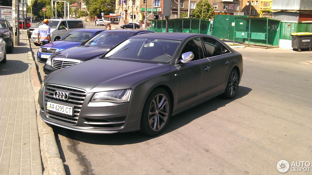 Audi S8 D4