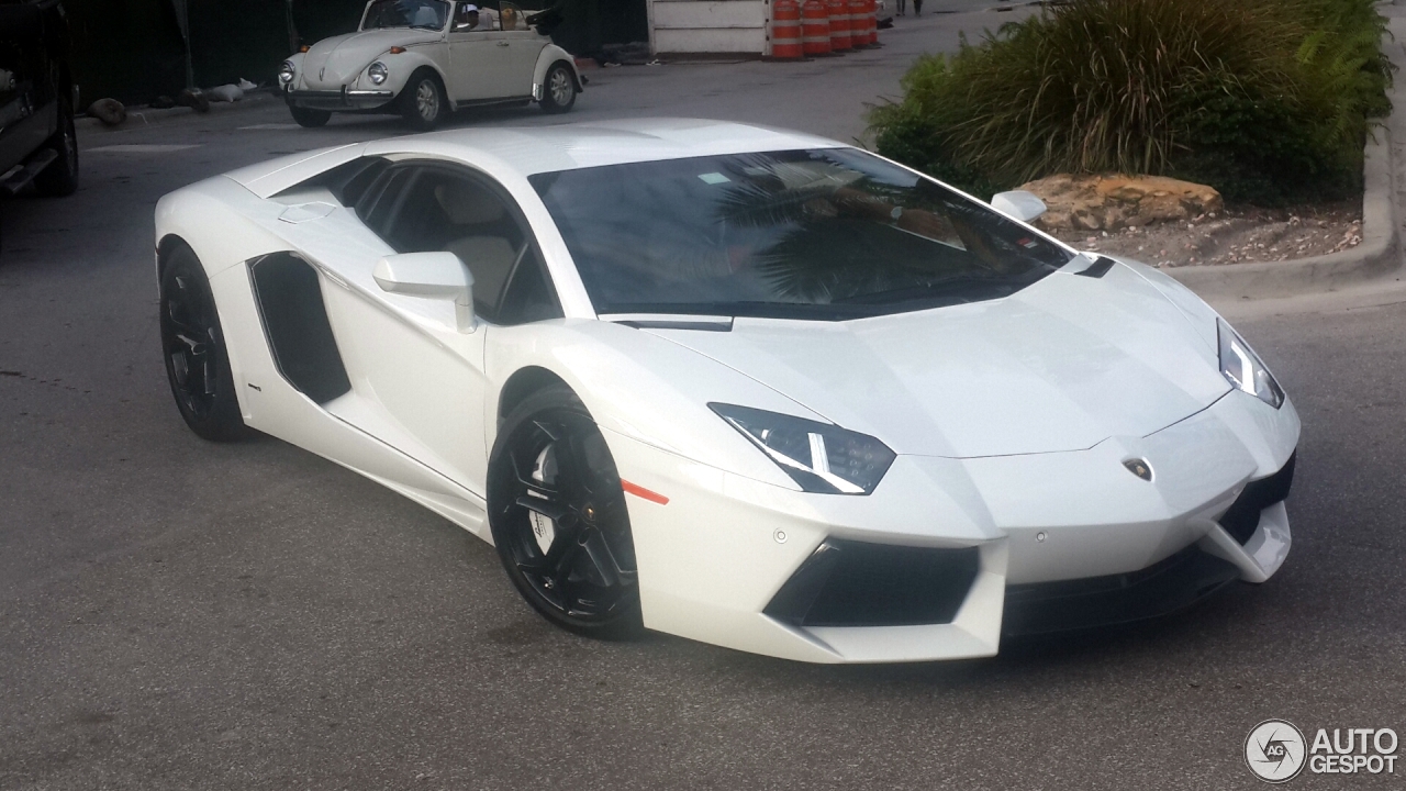 Lamborghini Aventador LP700-4