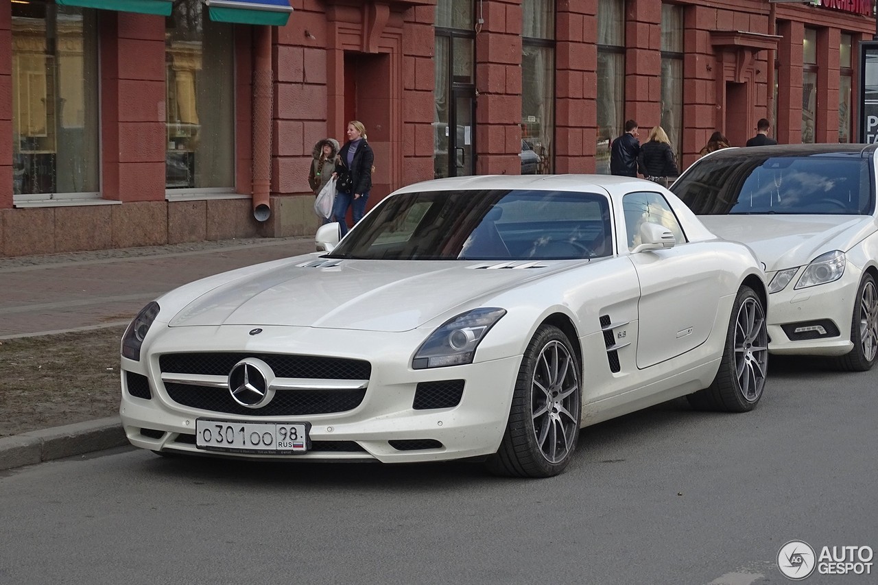 Mercedes-Benz SLS AMG