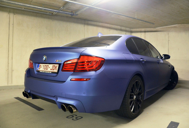 BMW M5 F10 2011