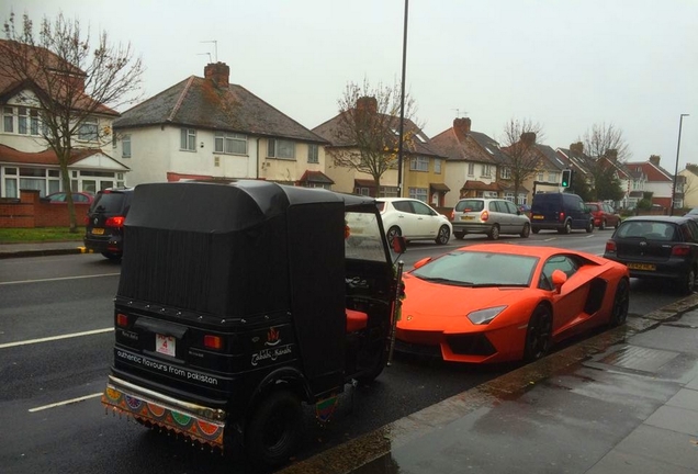 Lamborghini Aventador LP700-4