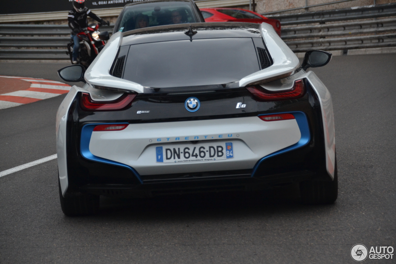 BMW i8