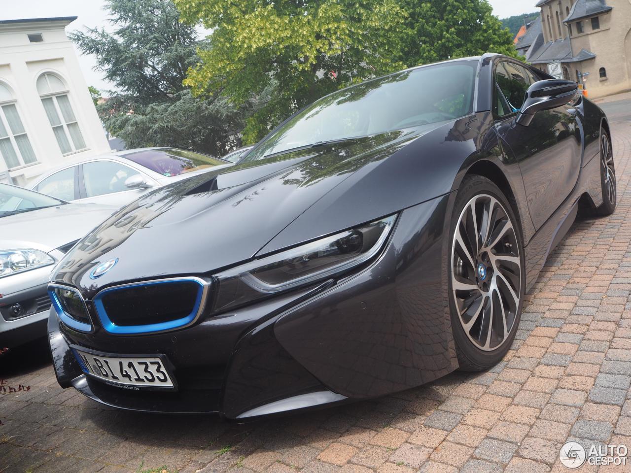 BMW i8