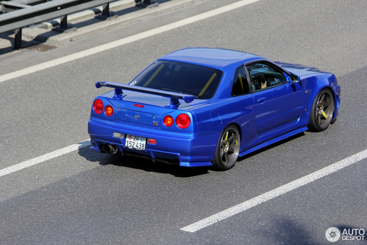 nissan-skyline-r34-gt-r-21-november-2015-autogespot