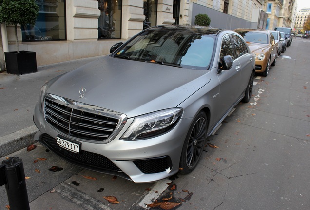 Mercedes-Benz S 65 AMG V222