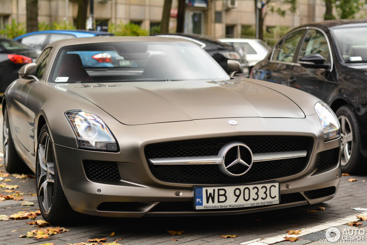 Mercedes-Benz SLS AMG