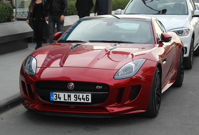 Jaguar F-TYPE S Coupé