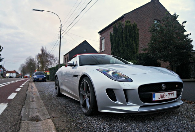 Jaguar F-TYPE S V8 Convertible